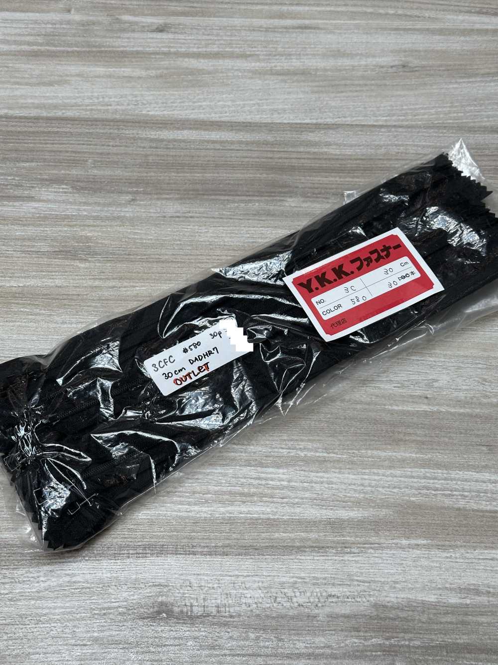 3CFC-OUTLET Khóa Kéo Dây Khoá Kéo 3 Kích Thước đầu đóng YKK