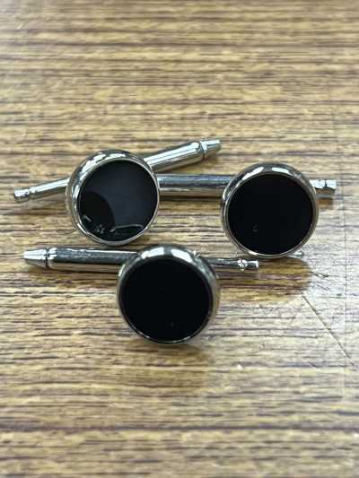 E-1 Nút bấm stud lò xo onyx bạc