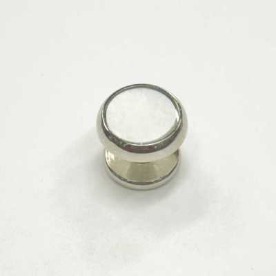 E-3 Nút bấm xà cừ trắng màu bạc, dạng tròn (tính theo 1 cái)